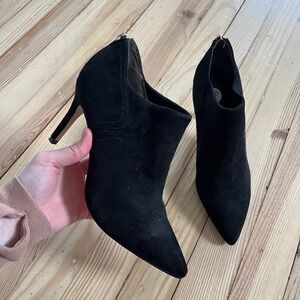 Ivanka Trump Black Suede Pointed Toe Stiletto Ankle Booties Gold Zip Mens 8.5M